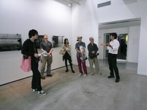 Leading the HK Artists Tour to visit the art spaces in Tokyo